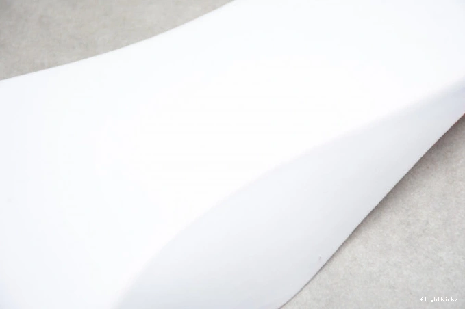 Red Jordan Metallic 4 CT8527-112 Air 1024